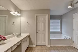 1032 Quiet Waters Ln, Lawrenceville, GA 30045 - Photo 47