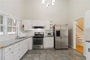 3035 McLendon Cir NW, Atlanta, GA 30318 - Photo 9