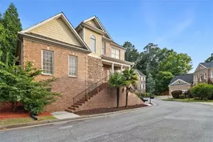 1711 Summit Glen Ln, Atlanta, GA 30329 - Photo 1