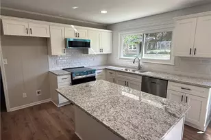 5605 Burke Ln, Gainesville, GA 30506 - Photo 11