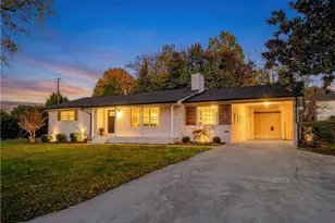 5605 Burke Ln, Gainesville, GA 30506 - Photo 3