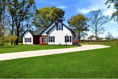 370 Olde Wick Trail, Hoschton, GA 30548 - Photo 5