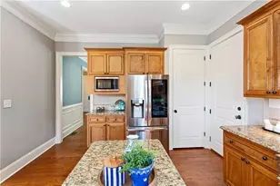 489 Rock Springs Rd NE, Atlanta, GA 30324 - Photo 13