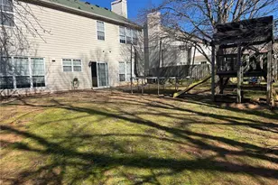 3491 Chastain Glen Ln NE, Marietta, GA 30066 - Photo 9