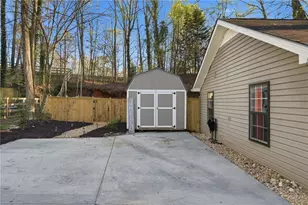 6117 Cardinal Dr, Gainesville, GA 30506 - Photo 17
