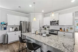 6919 Woodtrail Run, Flowery Branch, GA 30542 - Photo 7