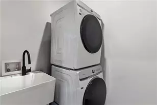 6919 Woodtrail Run, Flowery Branch, GA 30542 - Photo 23