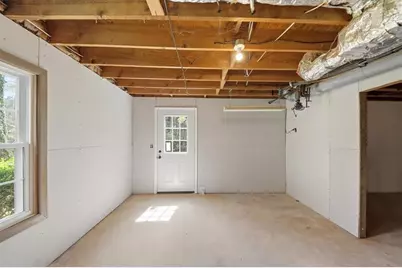 564 Deer Run SW, Lilburn, GA 30047 - Photo 23