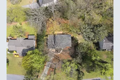564 Deer Run SW, Lilburn, GA 30047 - Photo 27