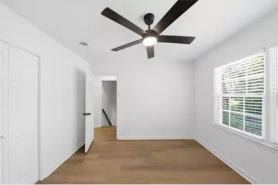 564 Deer Run SW, Lilburn, GA 30047 - Photo 17