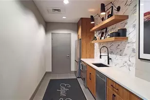 250 Pharr Rd NE, Atlanta, GA 30305 - Photo 27