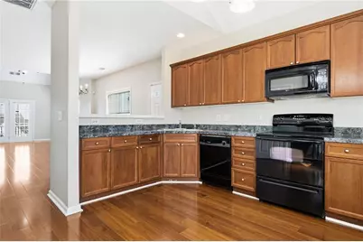 2207 Hoskin Court NW #9, Kennesaw, GA 30144 - Photo 5