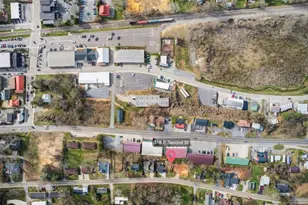 318 E 2nd St, Blue Ridge, GA 30513 - Photo 37