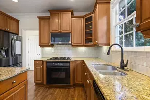 5742 Vinings Retreat Way SW, Mableton, GA 30126 - Photo 9