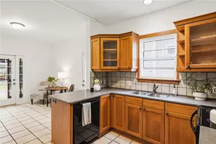 207 Missionary Dr, Decatur, GA 30030 - Photo 17