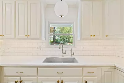 2011 Silvastone Drive NE, Atlanta, GA 30345 - Photo 11