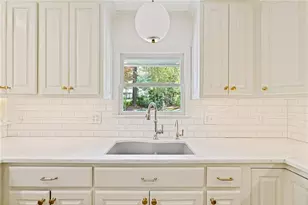 2011 Silvastone Dr NE, Atlanta, GA 30345 - Photo 11