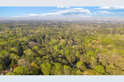 2011 Silvastone Drive NE, Atlanta, GA 30345 - Photo 51