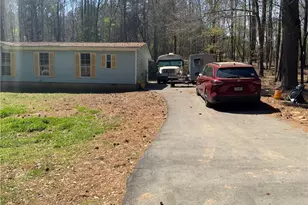 4370 Atha Cir, Loganville, GA 30052 - Photo 3