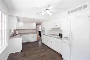 643 Grove Pkwy SE, Marietta, GA 30067 - Photo 9