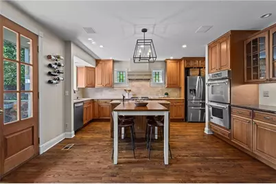 1215 Sheridan Road NE, Atlanta, GA 30324 - Photo 9