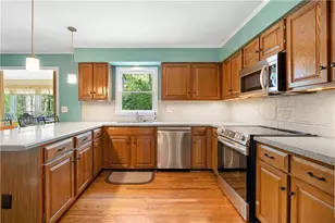 8085 Willow Tree Way, Alpharetta, GA 30005 - Photo 17