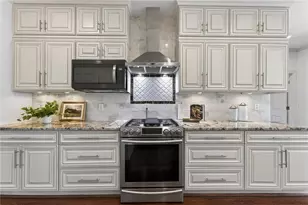 555 Hembree Grove Overlook, Roswell, GA 30076 - Photo 7