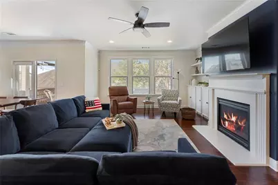 704 Hedge Brook Drive, Woodstock, GA 30188 - Photo 9