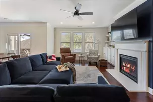 704 Hedge Brook Dr, Woodstock, GA 30188 - Photo 9