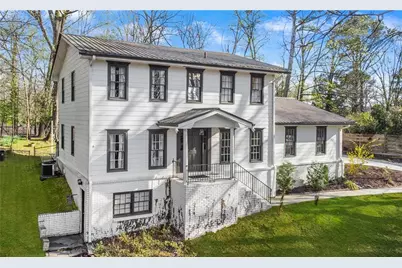 813 Lakeshore Drive, Berkeley Lake, GA 30096 - Photo 3