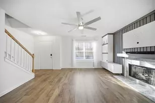 1811 Hayden Mill Ct, Lawrenceville, GA 30043 - Photo 3