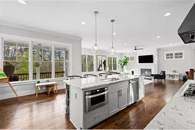 2304 Isla Run, Woodstock, GA 30188 - Photo 19