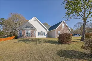 1496 Anita Bluff Cir, Lawrenceville, GA 30045 - Photo 3