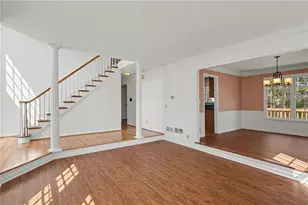 528 Fortune Ridge Rd, Stone Mountain, GA 30087 - Photo 9