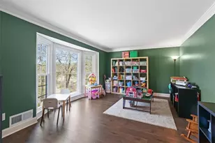 3325 Indian Hills Dr, Marietta, GA 30068 - Photo 9