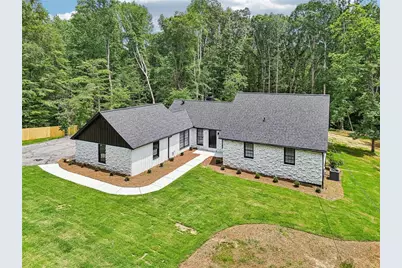 2725 Glendale Drive NE, Conyers, GA 30013 - Photo 1