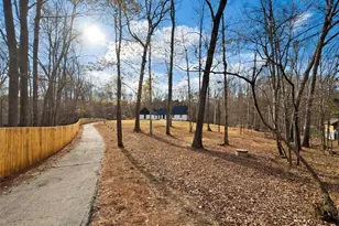 2725 Glendale Dr NE, Conyers, GA 30013 - Photo 13