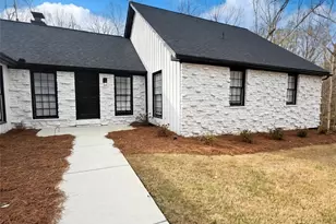 2725 Glendale Dr NE, Conyers, GA 30013 - Photo 5