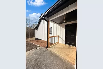 2725 Glendale Drive NE, Conyers, GA 30013 - Photo 11