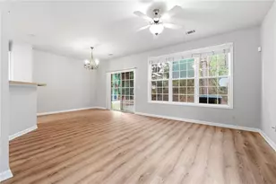 1006 Ivydale Cir, Lawrenceville, GA 30045 - Photo 3