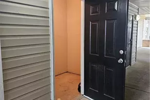 7101 Fairington Ridge Cir, Lithonia, GA 30038 - Photo 11