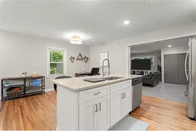 2890 Meadowview Drive SE, Atlanta, GA 30316 - Photo 7