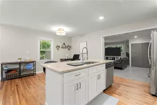 2890 Meadowview Dr SE, Atlanta, GA 30316 - Photo 7