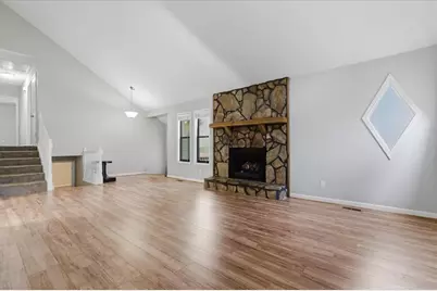 107 Spring Way, Woodstock, GA 30189 - Photo 5