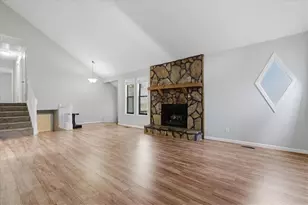 107 Spring Way, Woodstock, GA 30189 - Photo 5