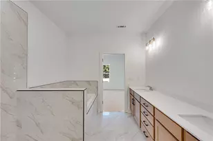 2735 Hallwood Ln, Suwanee, GA 30024 - Photo 11