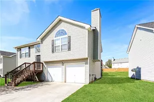 5341 Sand Bar Ln, Atlanta, GA 30349 - Photo 3