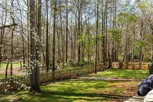 438 Melvin Dr, Jefferson, GA 30549 - Photo 5