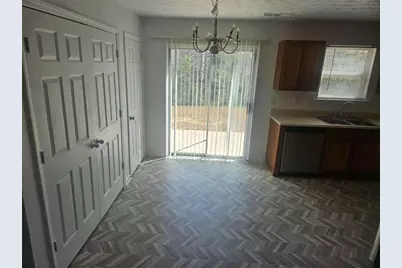 9432 Lakeview Road, Union City, GA 30291 - Photo 3