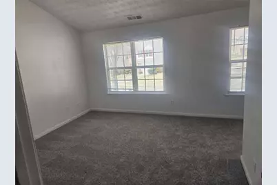 9432 Lakeview Road, Union City, GA 30291 - Photo 5